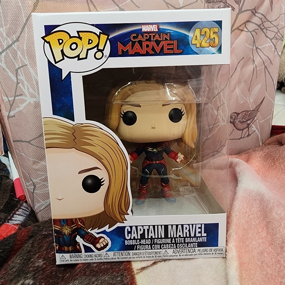 Funko Pop Captain Marvel - Picture 1 of 1